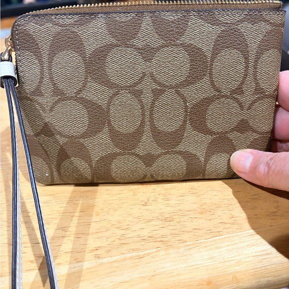 Coach Corner Zip Wristlet in Signature Canvas with Stripe. - Picture 2 of 4